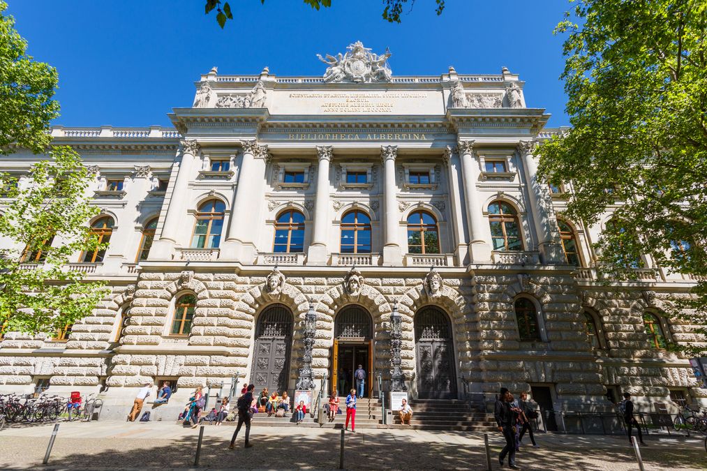 Portal der Universitätsbibliothek „Bibliotheca Albertina“