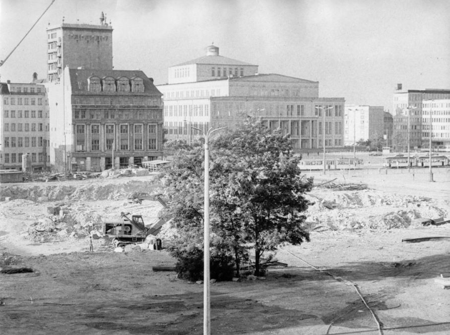Blick auf die Baustelle Augustusplatz, Foto: Universitätsarchiv