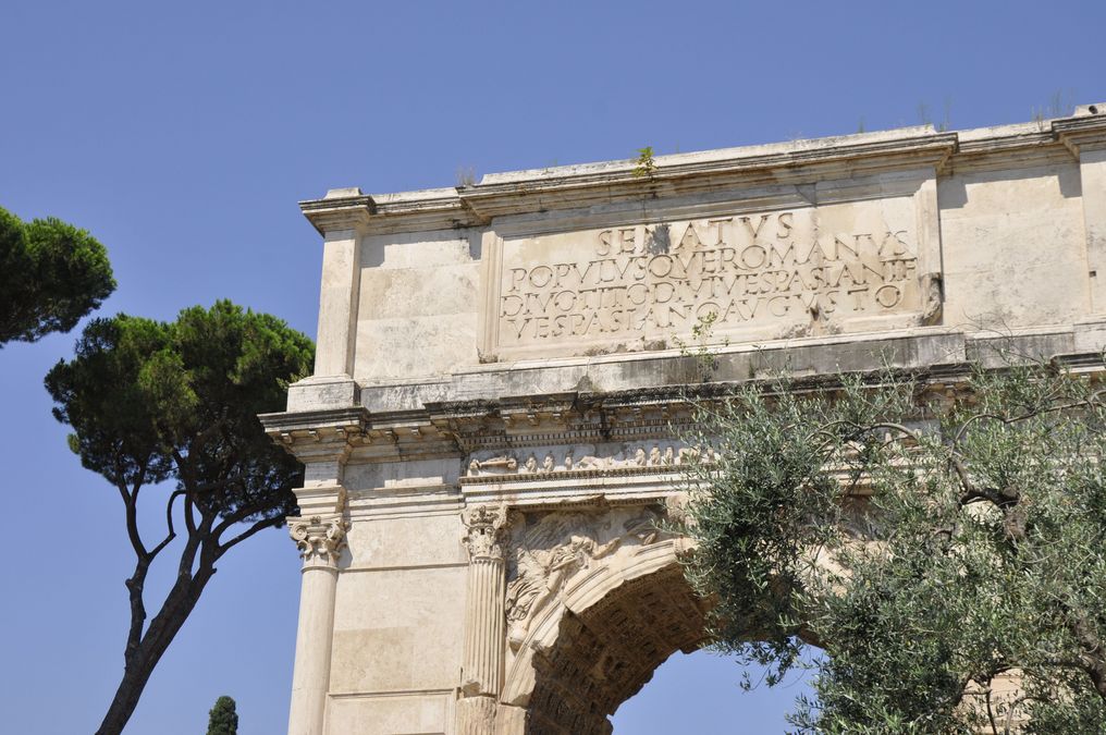 Foto des Titusbogen am Eingang zum Forum Romanum
