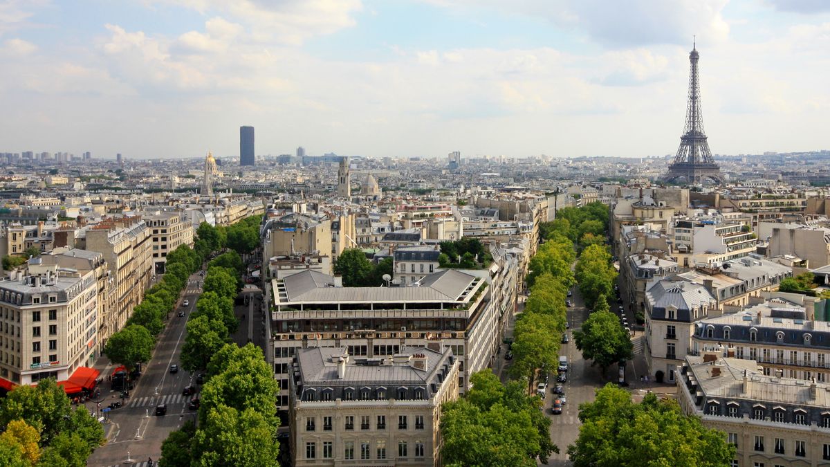 Stadtbild von Paris bei Tageslicht