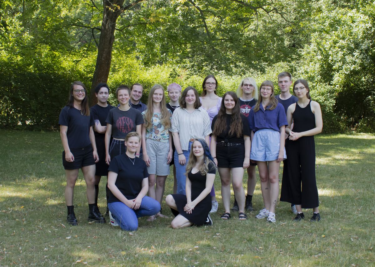 enlarge the image: Members of the FSR AnAm (student council for British and American Studies) in summer 2022, Image Credit: Rebecca Häfner.