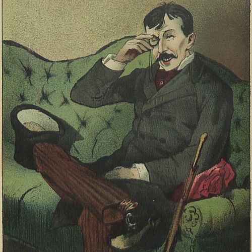 Ausschnitt aus der Karikatur des portugiesischen Autors Eça de Queiroz. Die Farbzeichnung zeigt einen hageren Mann mit hohen Wangenknochen, schwarzen Haaren und einem schwarzen Schnauzer, der auf einem grünen Sofa sitzt. Er klemmt sich gerade ein Monokel ins rechte Auge und lächelt verschmitzt dabei.